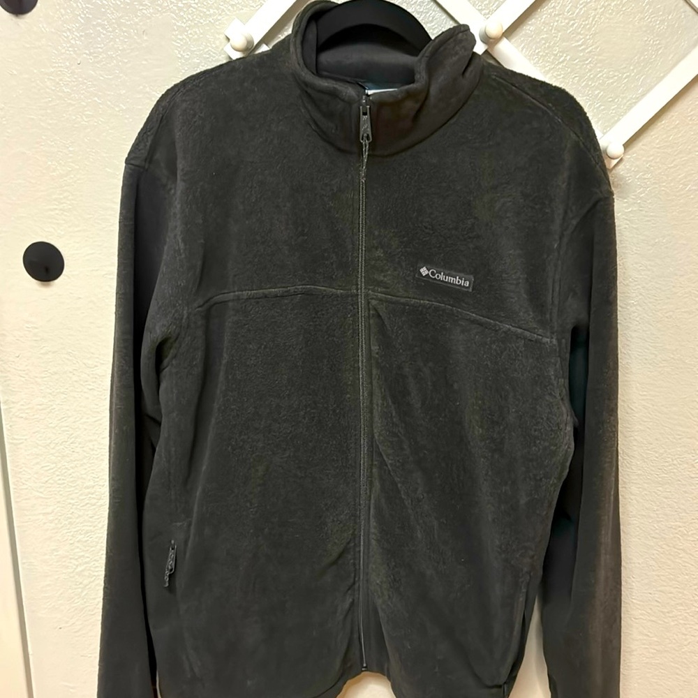 Columbia jacket, size L, fleece, in great shape.